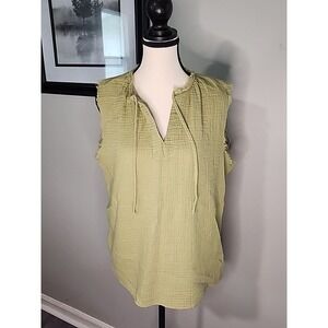 Dear John V‎ Neck Cap Sleeve Green  Size M Casual Raw Frayed Hem
